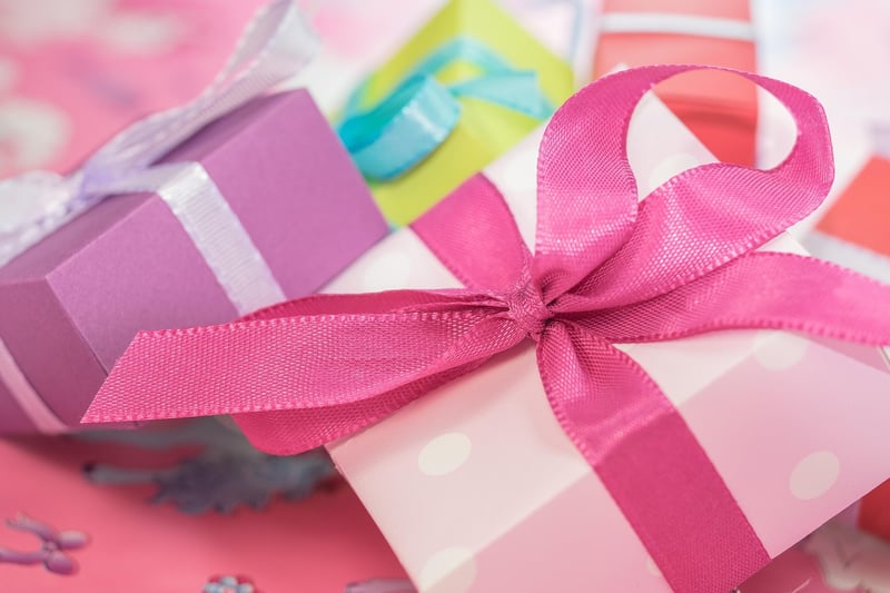 Eco-friendly gift wrapping